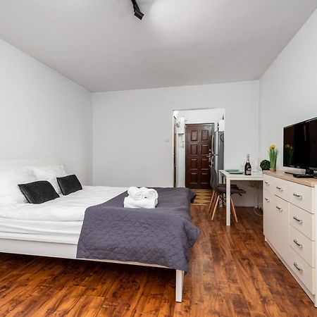 Warsaw Apartments Dyminska 6 Street المظهر الخارجي الصورة