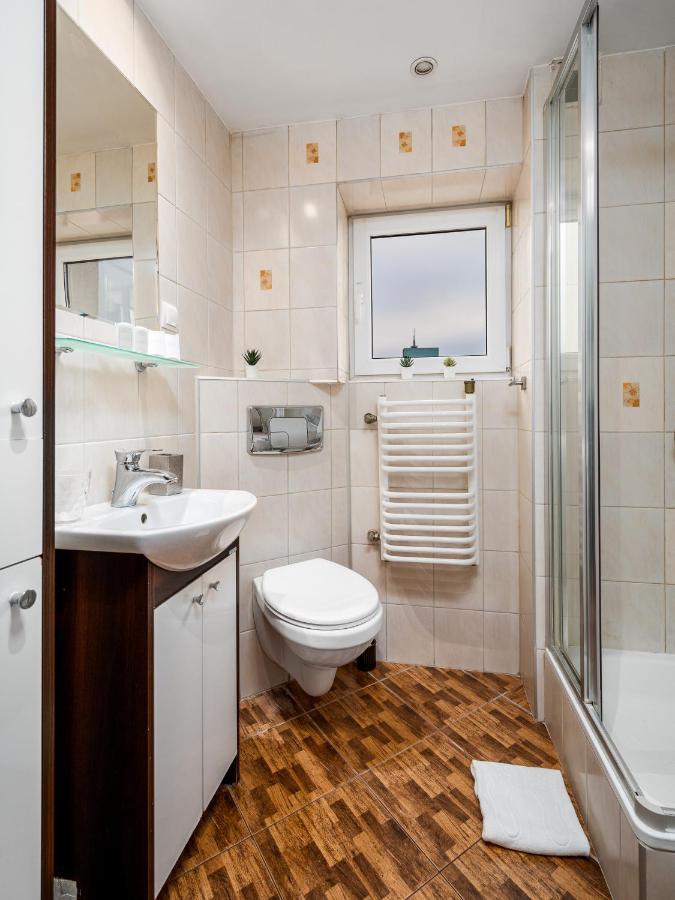 Warsaw Apartments Dyminska 6 Street المظهر الخارجي الصورة