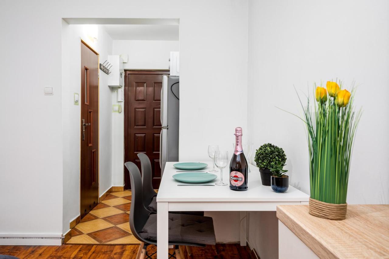 Warsaw Apartments Dyminska 6 Street المظهر الخارجي الصورة