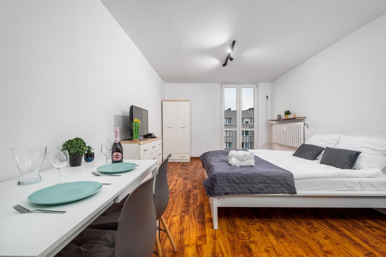 Warsaw Apartments Dyminska 6 Street المظهر الخارجي الصورة